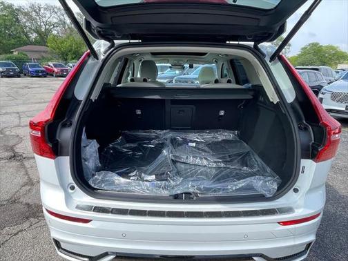 2025 Volvo XC60 Plus