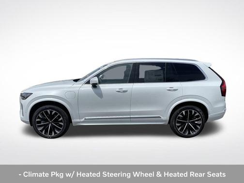 2025 Volvo XC90 Plug-In Hybrid T8 Plus