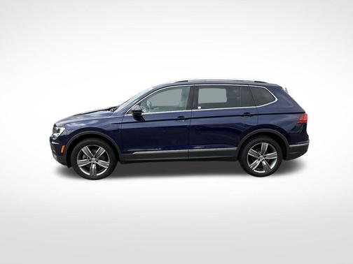 Blue 2021 Volkswagen Tiguan 2.0T SE R-Line Black 4MOTION