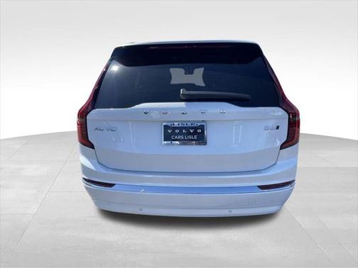 2025 Volvo XC90 B6 Core