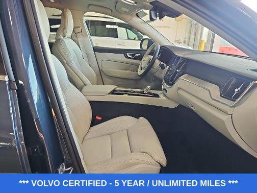 2022 Volvo XC60 Recharge Plug-In Hybrid T8 Inscription