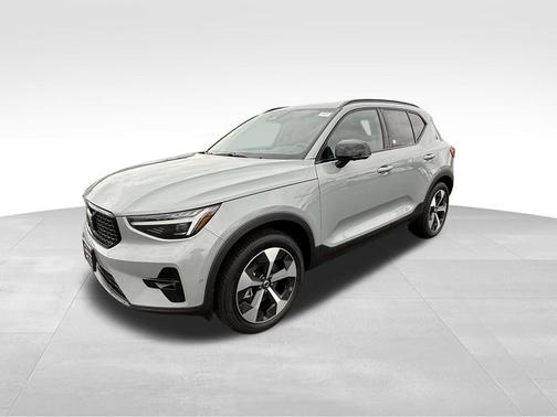 2026 Volvo XC40 Plus