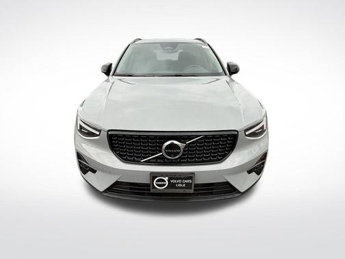 2026 Volvo XC40 Plus