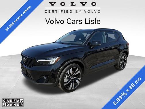 2025 Volvo XC40 B5 Plus Dark Theme