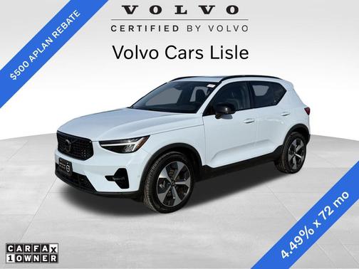 2025 Volvo XC40 B5 Plus Dark Theme