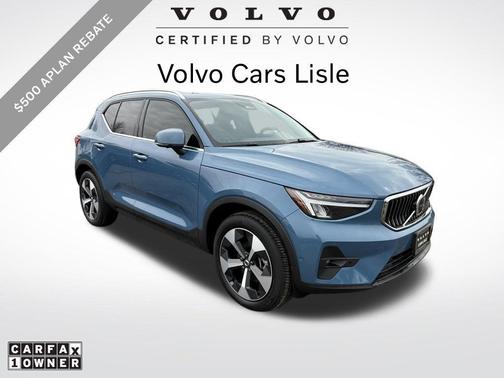 2025 Volvo XC40 B5 Plus Bright Theme