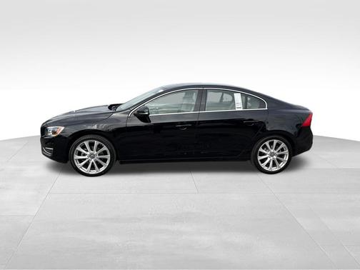 2018 Volvo S60 Inscription T5 Platinum
