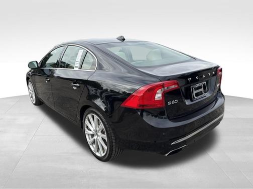2018 Volvo S60 Inscription T5 Platinum