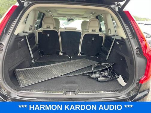 2024 Volvo XC90 Recharge Plug-In Hybrid T8 Plus Bright Theme 7 Passenger