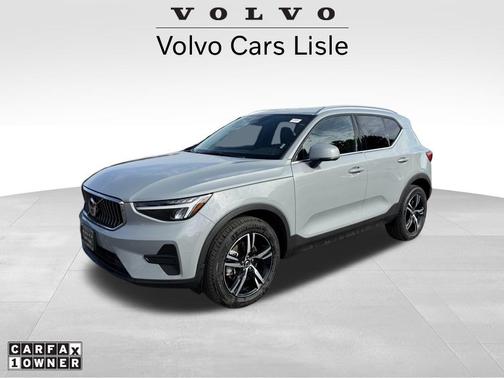 2025 Volvo XC40 B5 Core