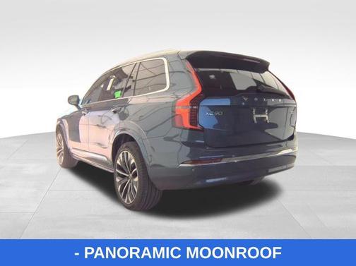 2025 Volvo XC90 B5 Plus