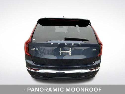 2025 Volvo XC90 B5 Plus