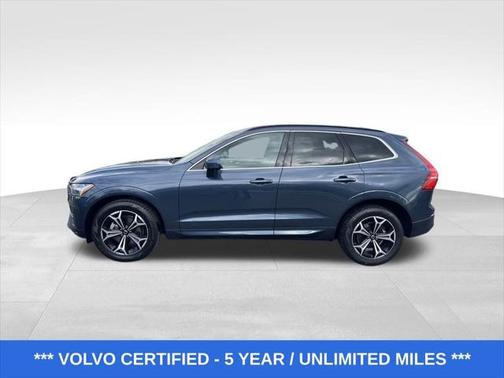 2022 Volvo XC60 B5 Momentum