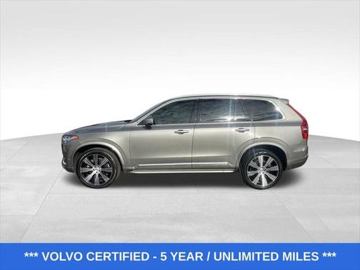 2022 Volvo XC90 T6 Inscription