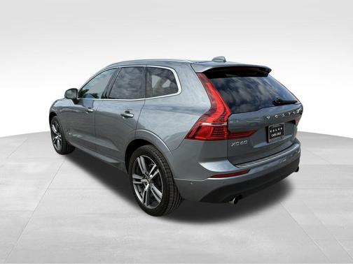 2019 Volvo XC60 T5 Momentum