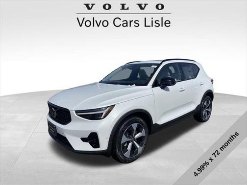 2025 Volvo XC40 B5 Plus Dark Theme