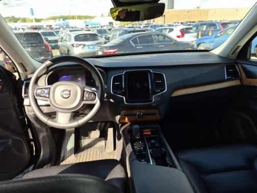 2023 Volvo XC90 Recharge Plug-In Hybrid T8 Plus 6 Passenger
