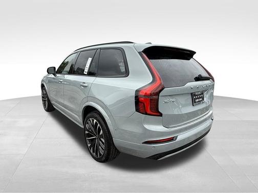 2026 Volvo XC90 B6 Ultra