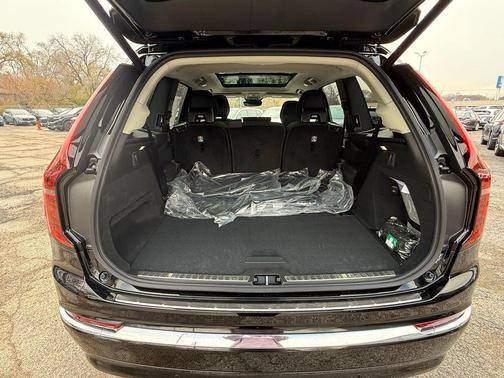 2026 Volvo XC90 B6 Plus 7-Seater