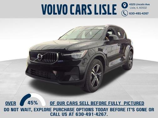 2025 Volvo XC40 B5 Core