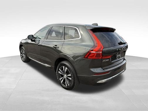 2022 Volvo XC60 Recharge Plug-In Hybrid T8 Inscription Expression