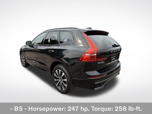 Onyx Black Metallic 2025 Volvo XC60 B5 Core