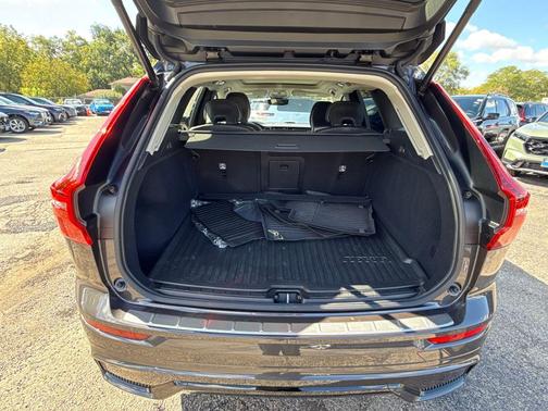 2025 Volvo XC60 B5 Core