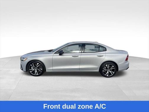 2025 Volvo S60 Core DARK THEME