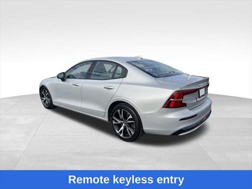 2025 Volvo S60 Core DARK THEME