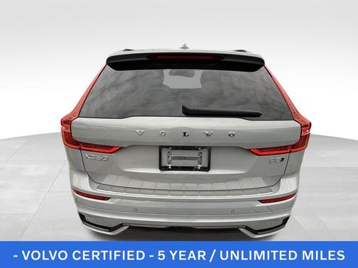 2025 Volvo XC60 B5 Core