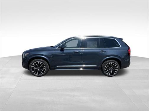 2026 Volvo XC90 Plus