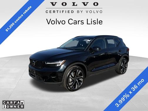2025 Volvo XC40 B5 Plus Dark Theme