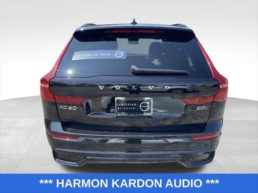 2024 Volvo XC60 B5 Plus Dark Theme