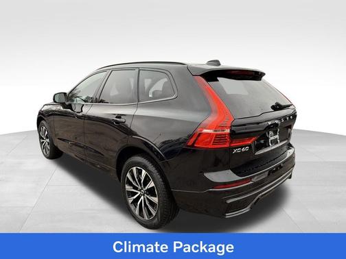 2025 Volvo XC60 B5 Core