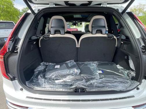2025 Volvo XC90 B6 Plus 7-Seater