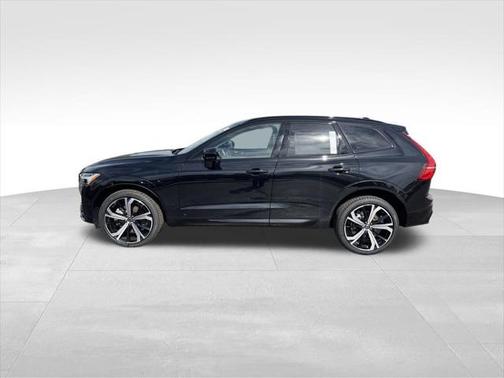 2025 Volvo XC60 Plug-In Hybrid T8 Ultra