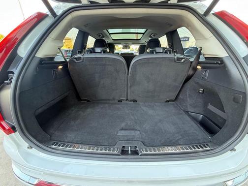 2025 Volvo XC90 B6 Plus 7-Seater