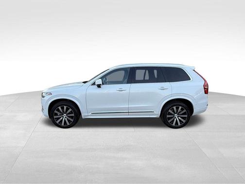 2025 Volvo XC90 B6 Plus 7-Seater