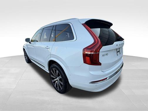 2025 Volvo XC90 B6 Plus 7-Seater