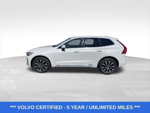 2023 Volvo XC60 B5 Plus Bright Theme