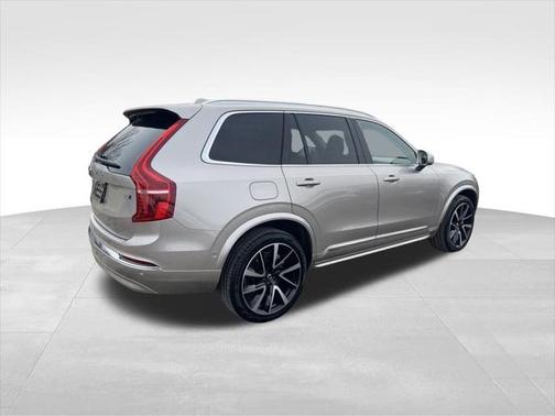 2025 Volvo XC90 B6 Plus 7-Seater