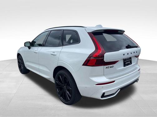 2026 Volvo XC60 B5 Ultra