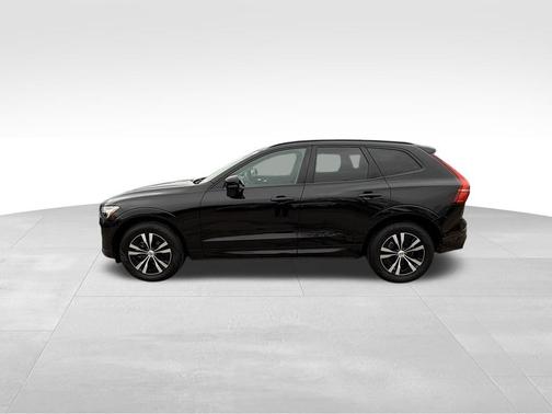 2025 Volvo XC60 B5 Core