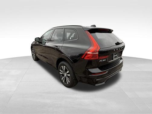 2025 Volvo XC60 B5 Core