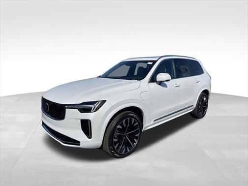 2025 Volvo XC90 Plug-In Hybrid T8 Ultra