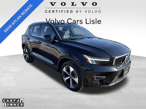 2025 Volvo XC40 B5 Plus Bright Theme