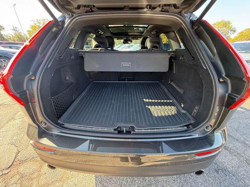 2019 Volvo XC60 T6 Momentum