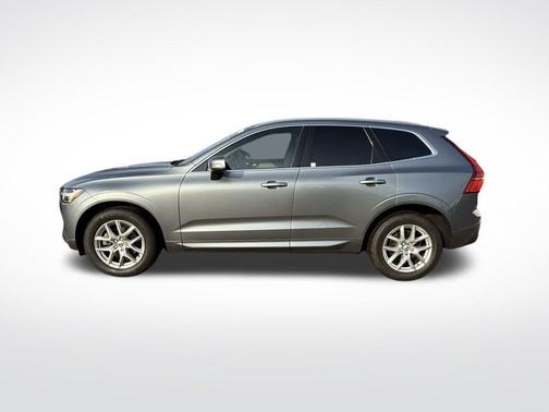 2021 Volvo XC60 T5 Momentum