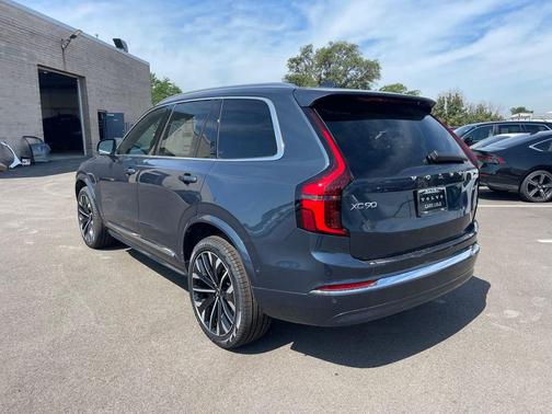 2026 Volvo XC90 B6 Plus 6-Seater