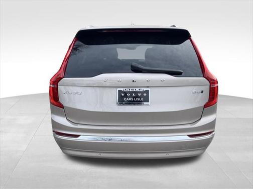 2025 Volvo XC90 B6 Plus 7-Seater